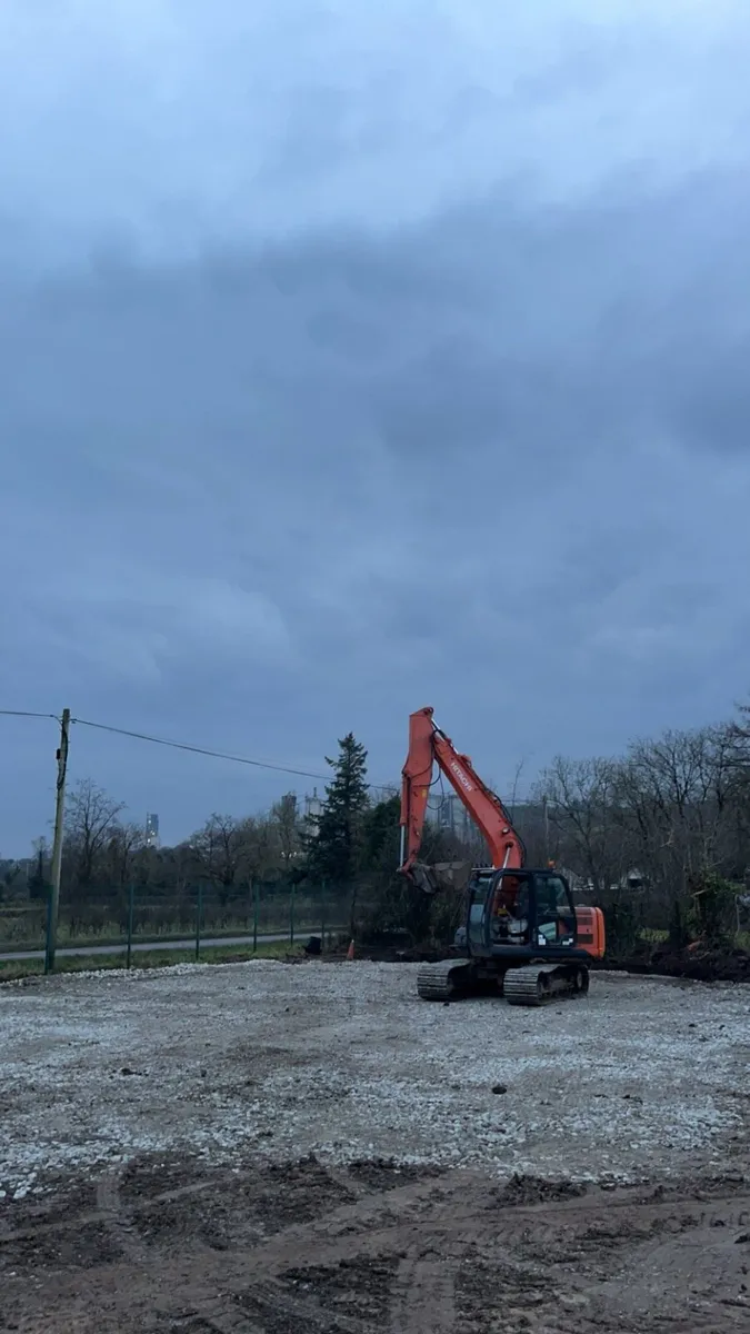 All types of digger / construction work - Image 1