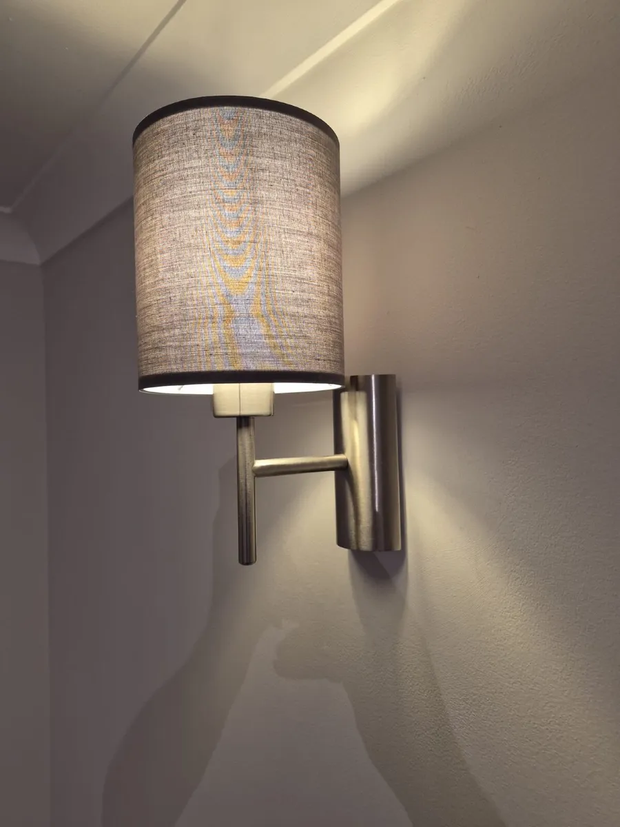 Pair of wall lights - Image 2