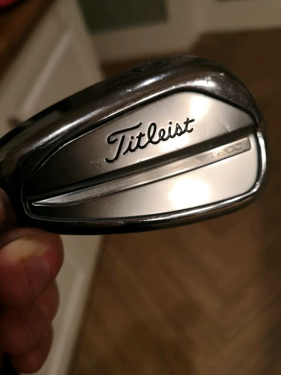 Titleist T200 3rd Gen Irons Left Handed - Image 1