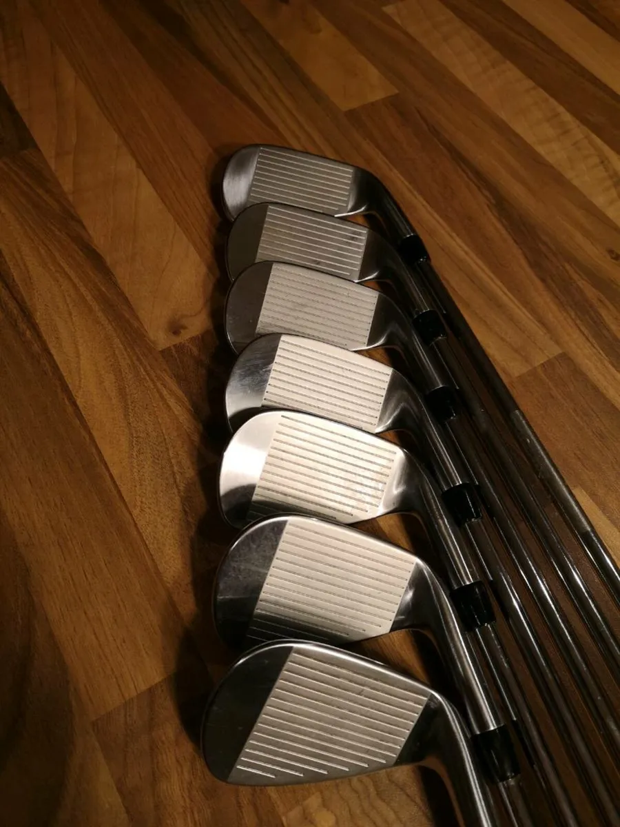 Titleist T200 3rd Gen Irons Left Handed - Image 2