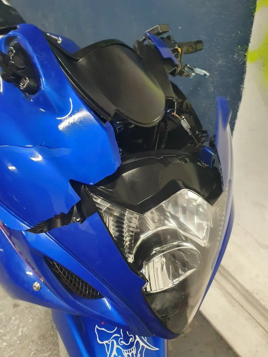 Suzuki gsxf 650 2008 - Image 2