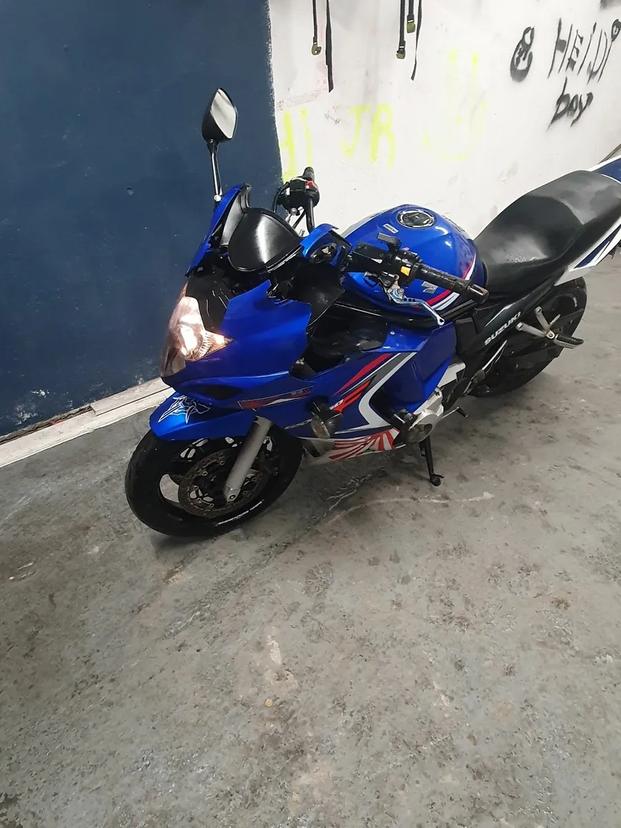 Suzuki gsxf 650 2008 - Image 4