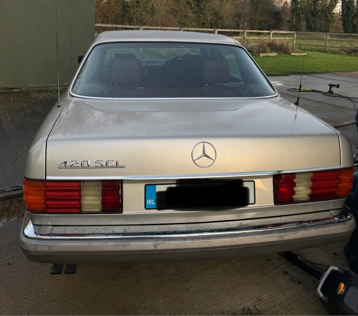 Vintage Mercedes 420 SEL - Image 2