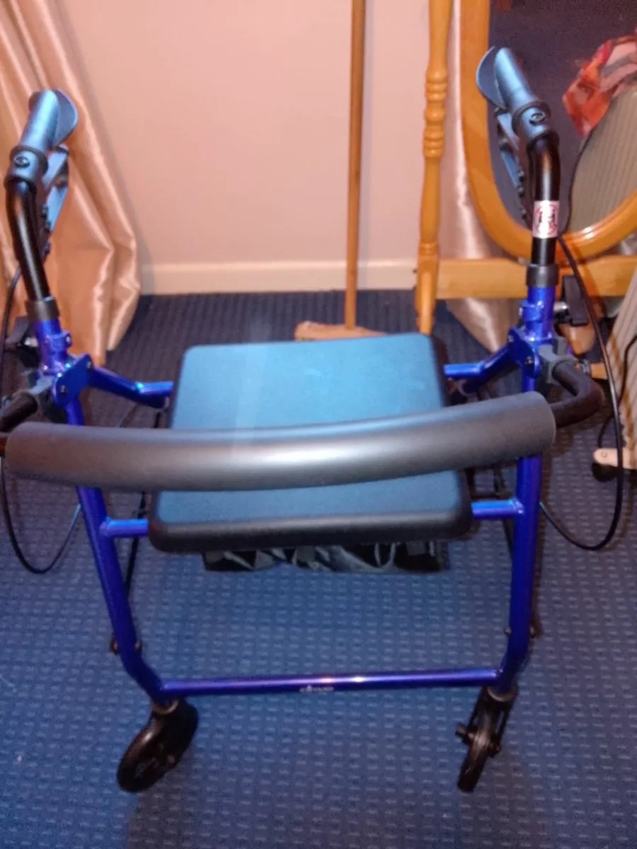 New walking aid rotaller - Image 3