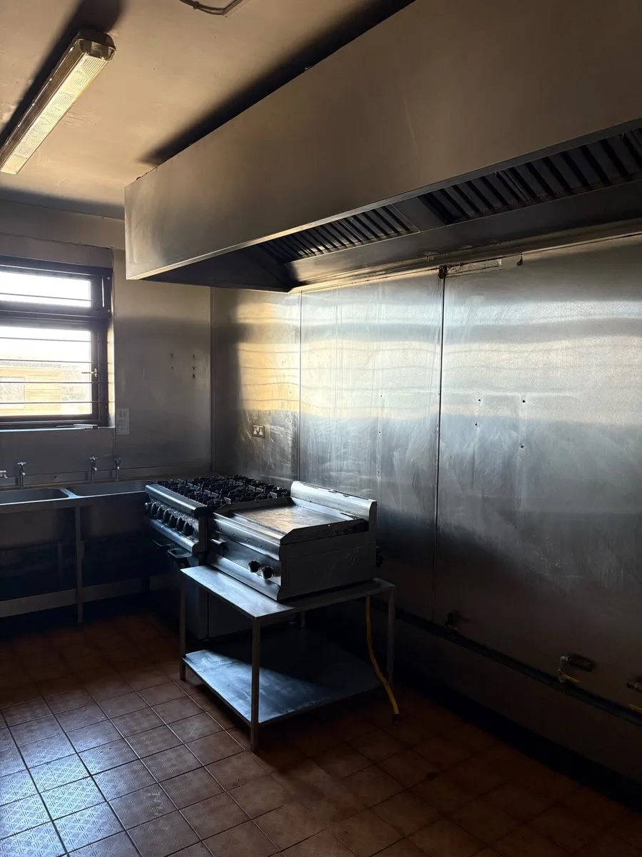 Closing down sale everything for sale - Image 3