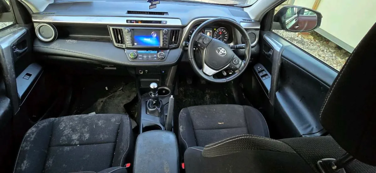 161 TOYOTA RAV-4 - Image 2