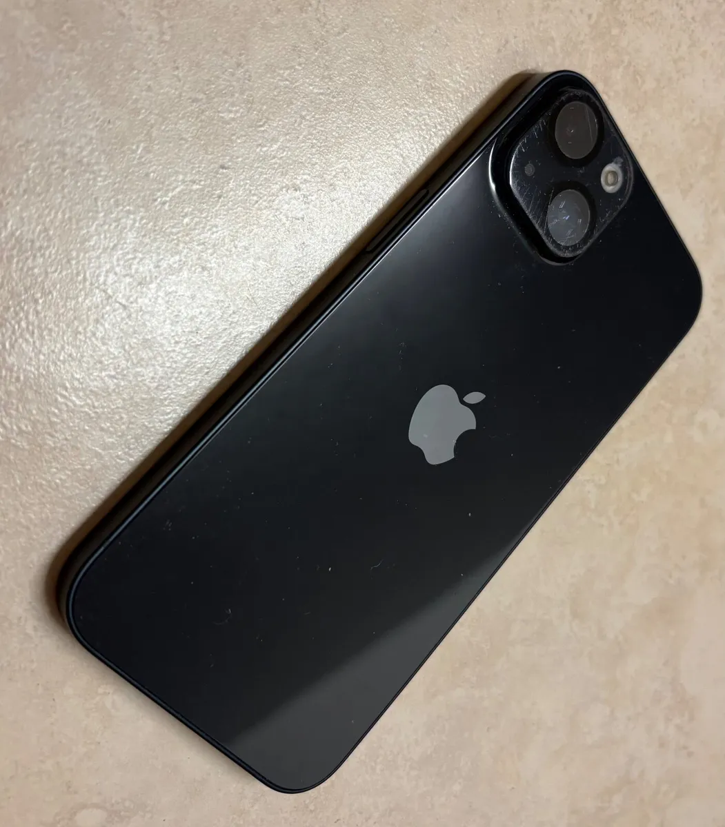 iPhone 13 - Image 4
