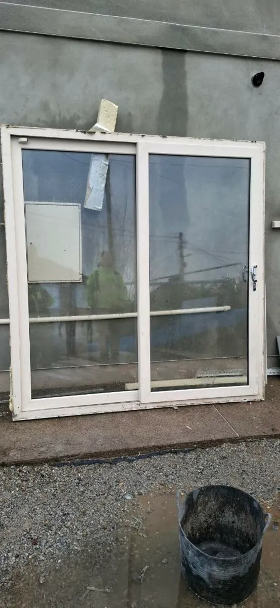 Window and slider - Image 2