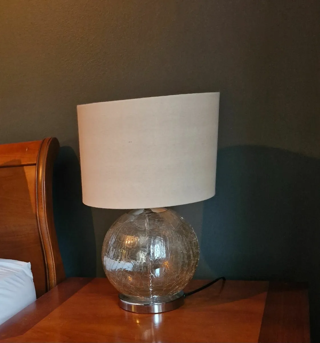 3 Lamps: 2 with shade, 1 glass sphere lamp. - Image 1