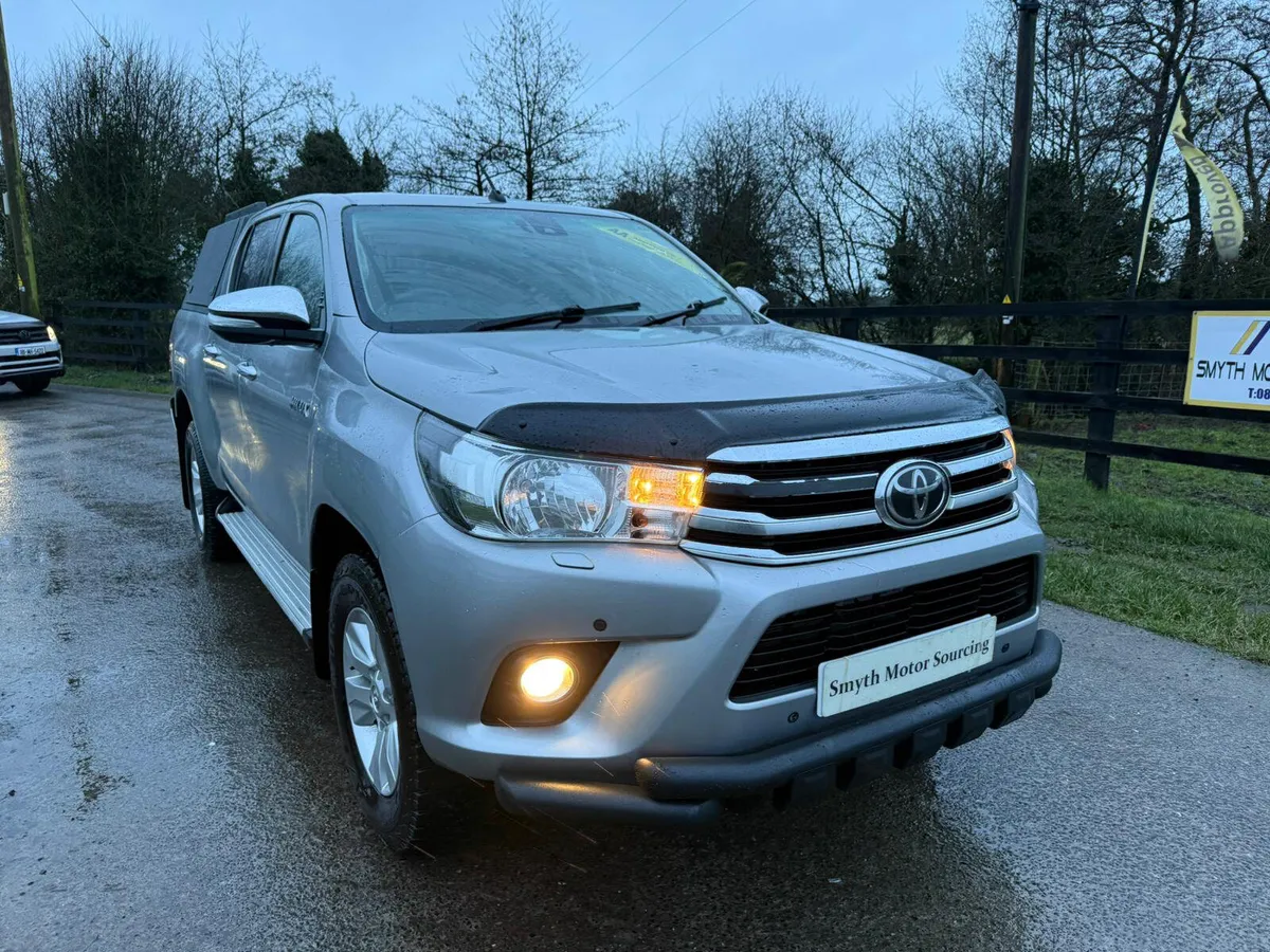 181 Toyota Hilux 2.4 D4D Manual***** - Image 2