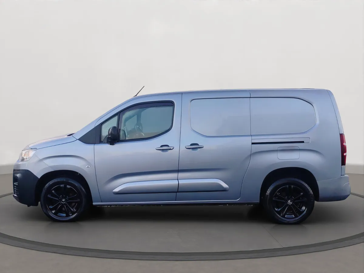 Citroen Berlingo LWB Auto - Image 2