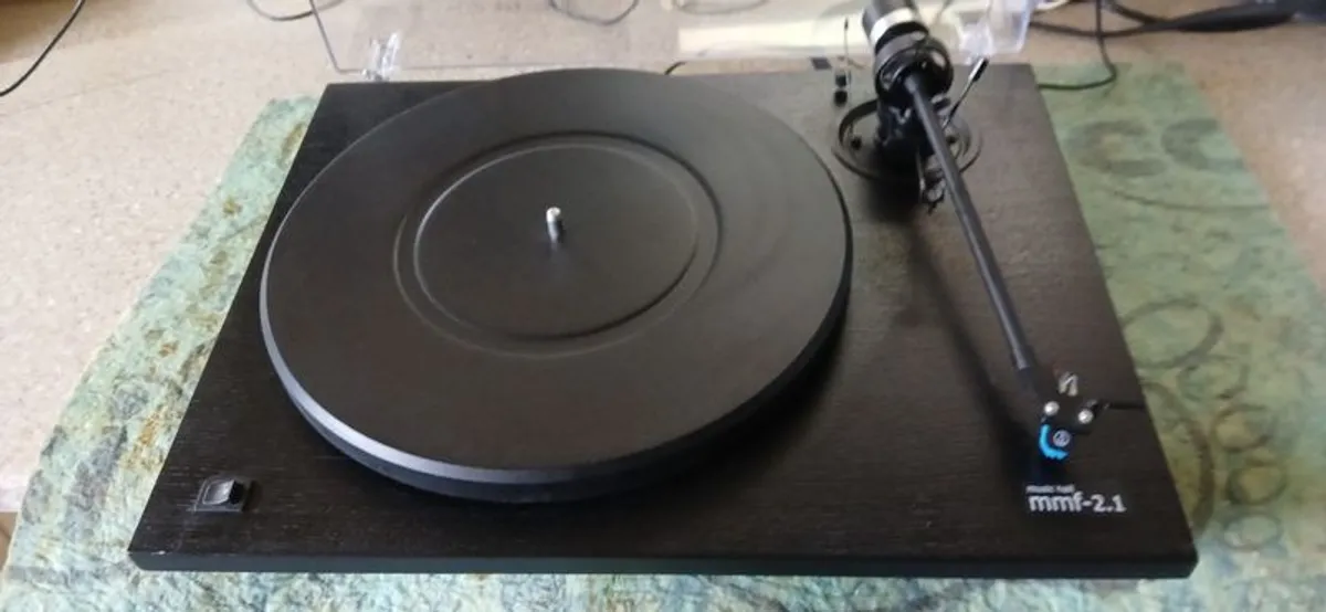 Music Hall MMF 2.1 - Turntable - Image 2