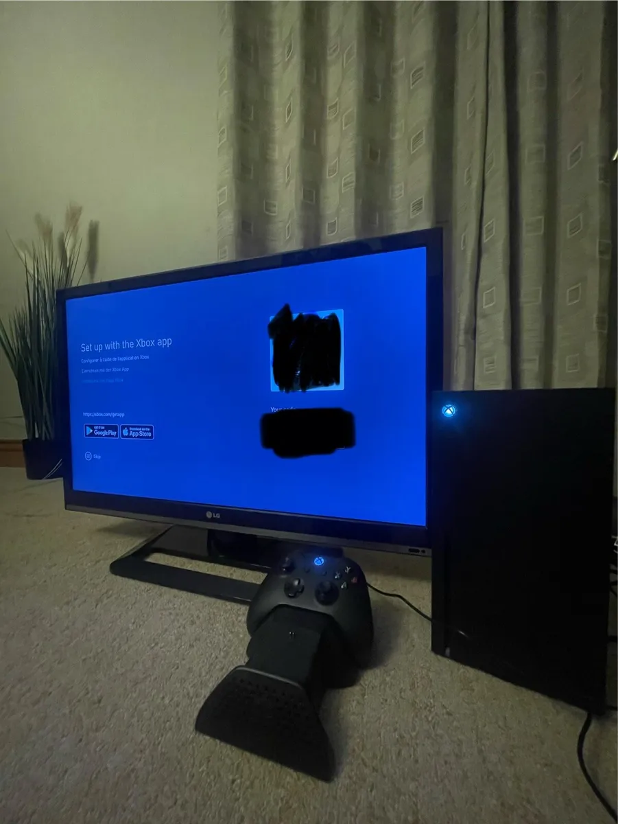 Xbox Series X 1TB - Image 1