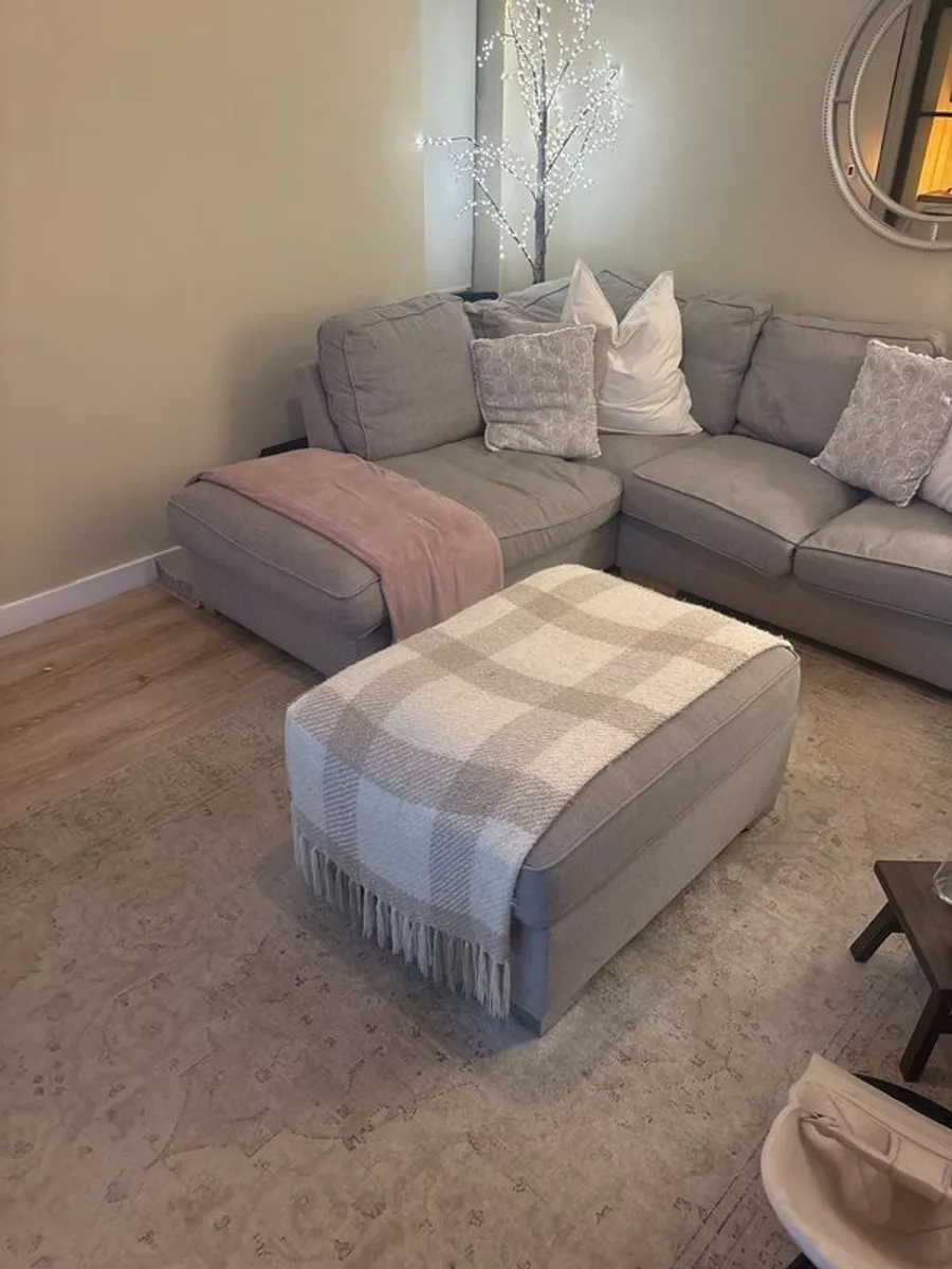 L-shaped grey couch - Image 3