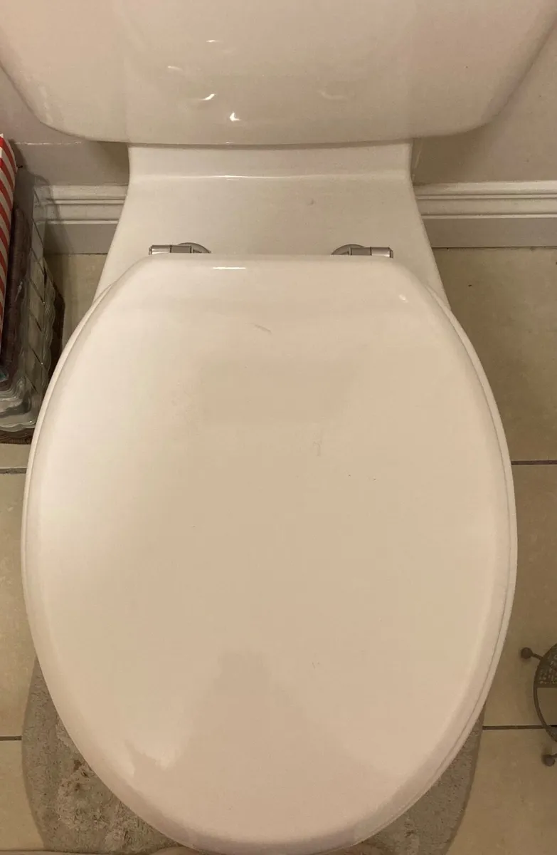 Toilet seat - Image 2