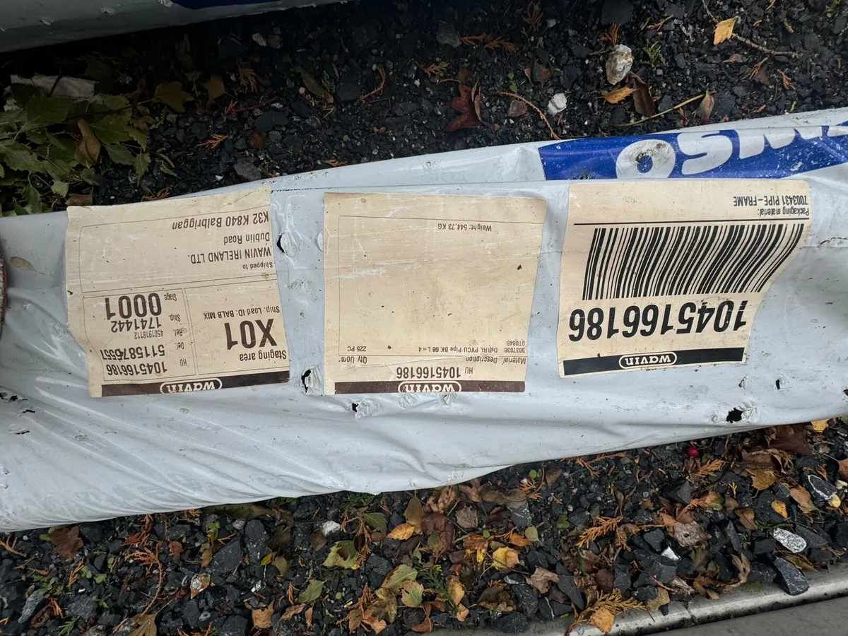 New 4m Round Black Gutter Downpipes ( x 9 ) - Image 2