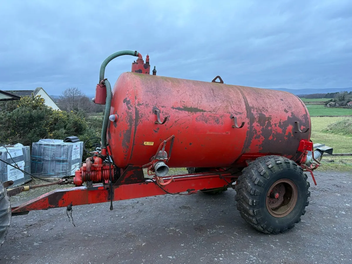 Star 1300 tanker - Image 1