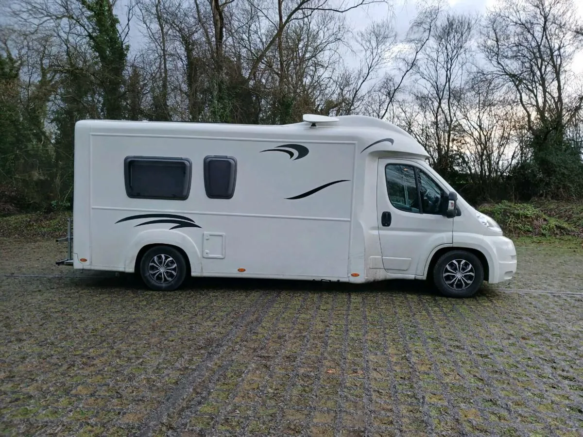 Motorhome - Image 2