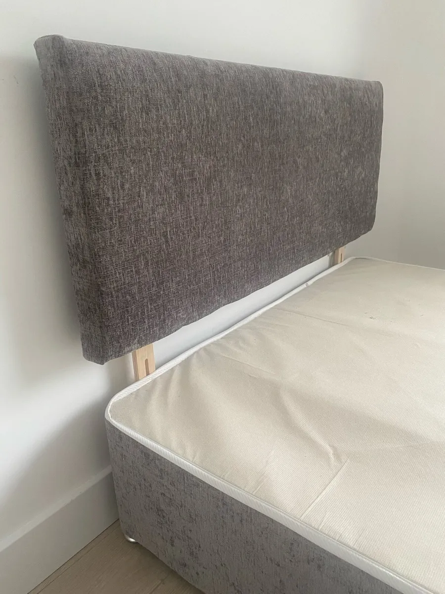 Beds & Bedroom Furniture - excellent condition - Image 4