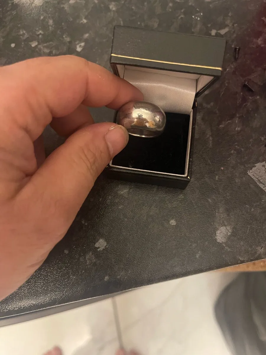 Silver ring - Image 2