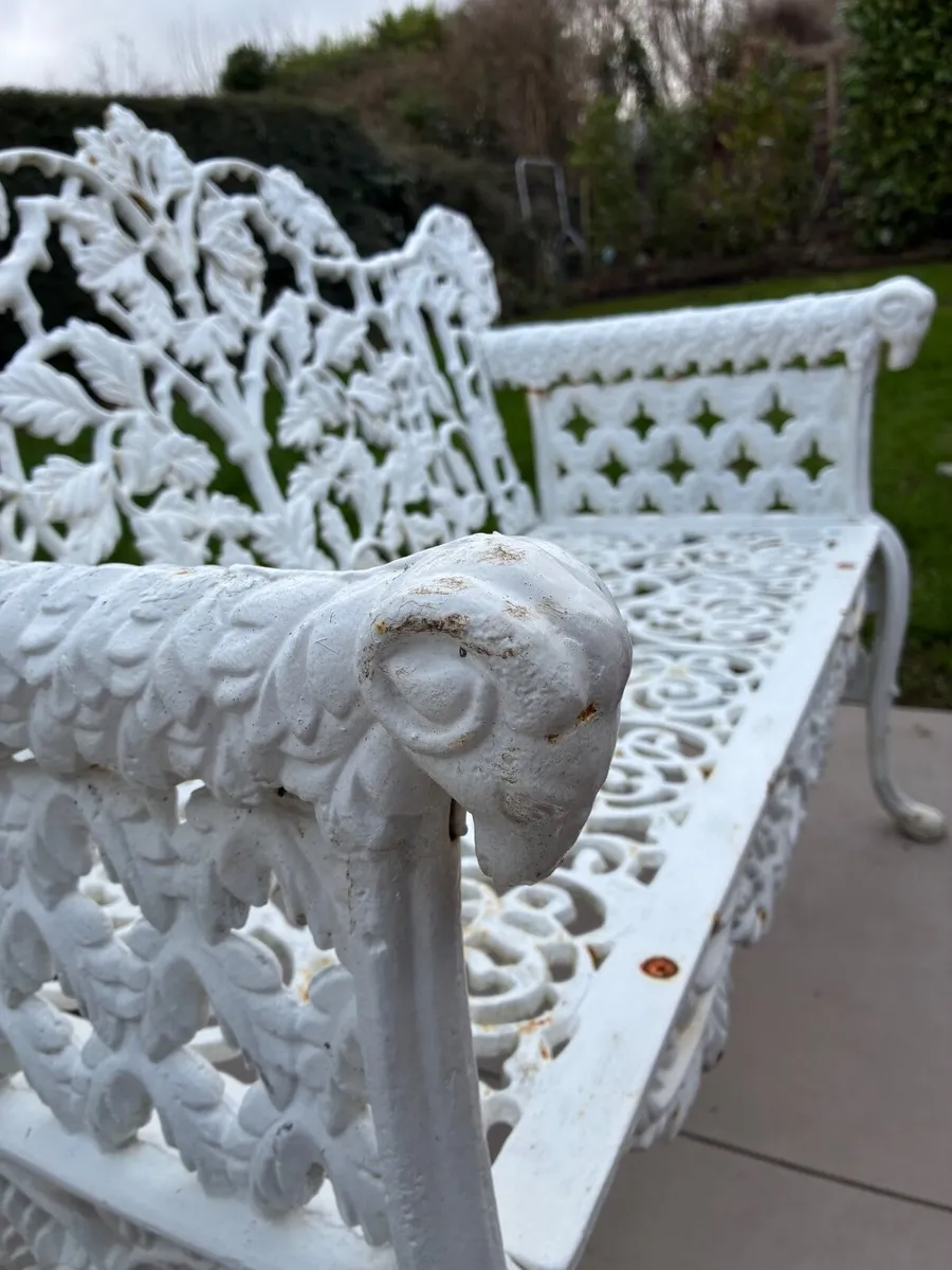 Cast iron garden seat - Image 3
