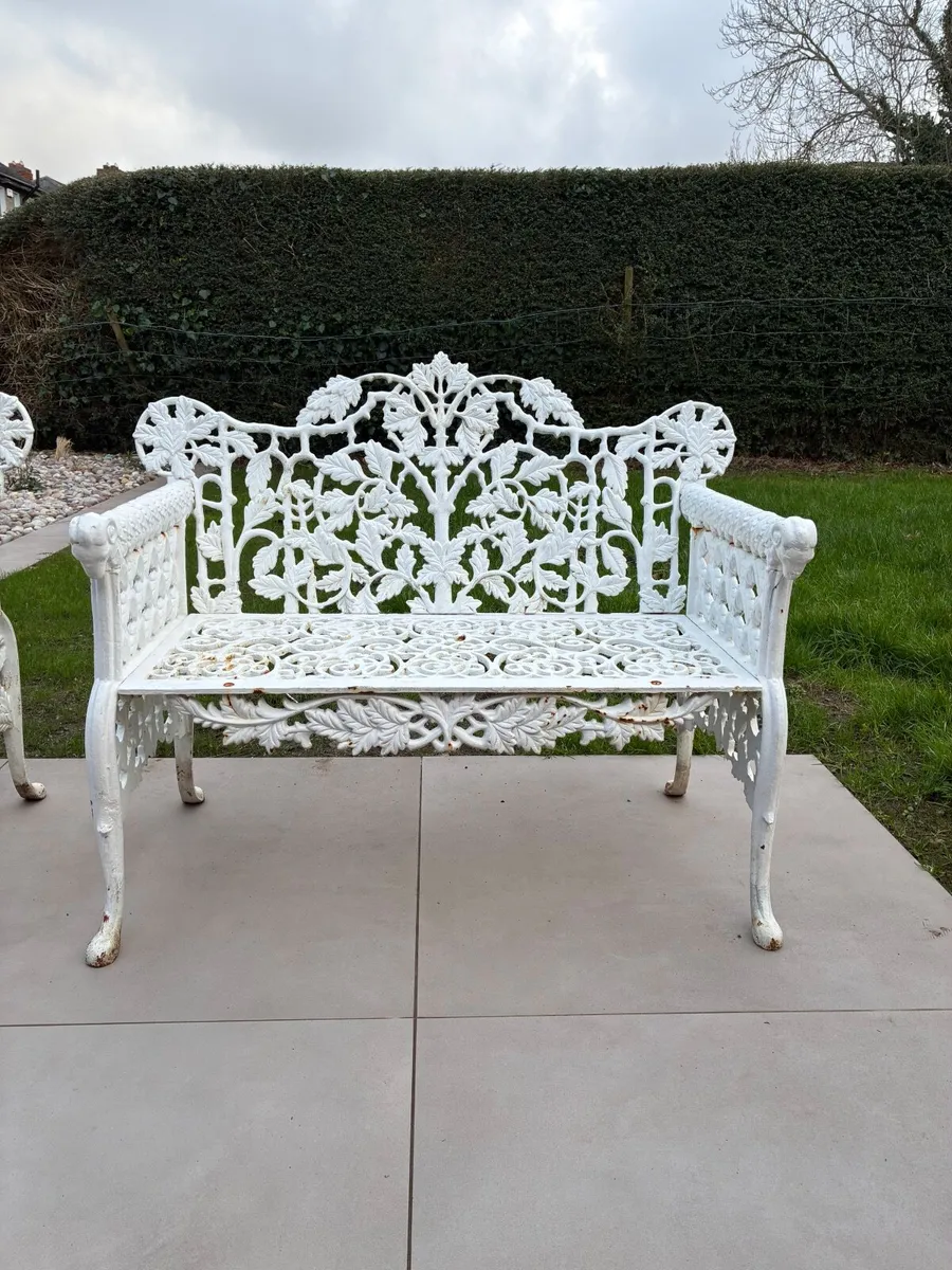 Cast iron garden seat - Image 1