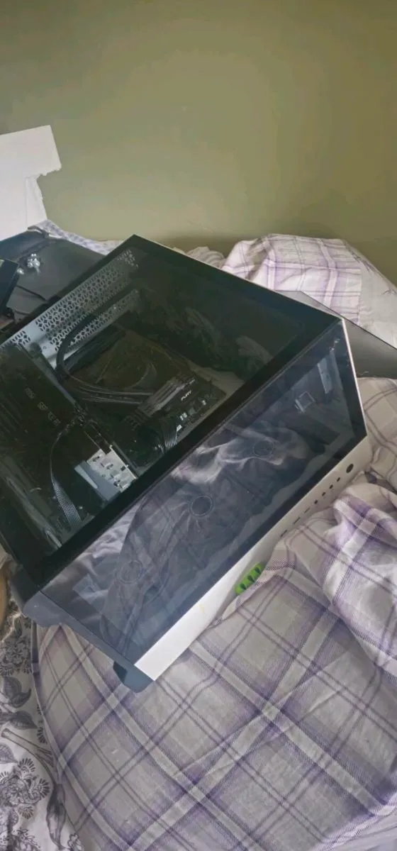 Custom built Gaming pc - Image 1