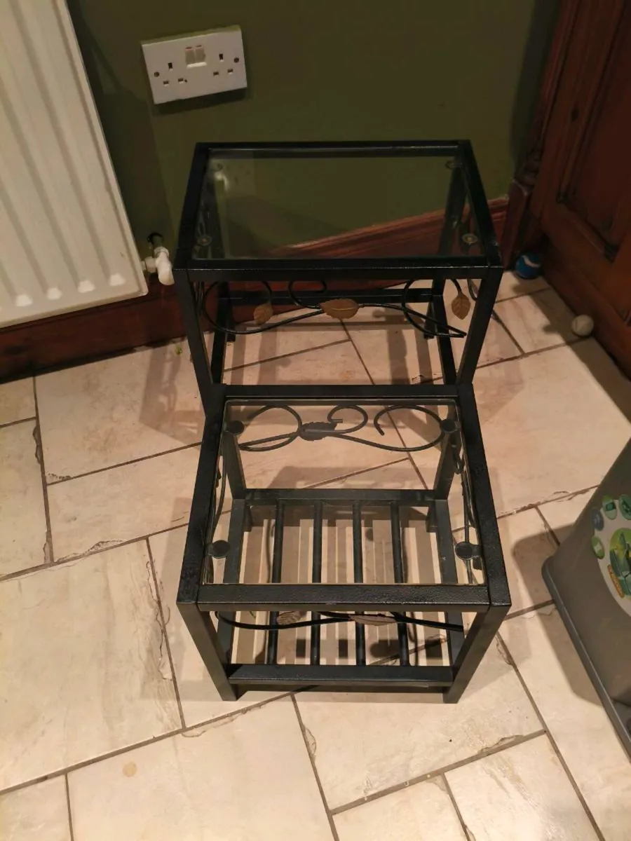 Beautiful set tables 20 Euro - Image 2