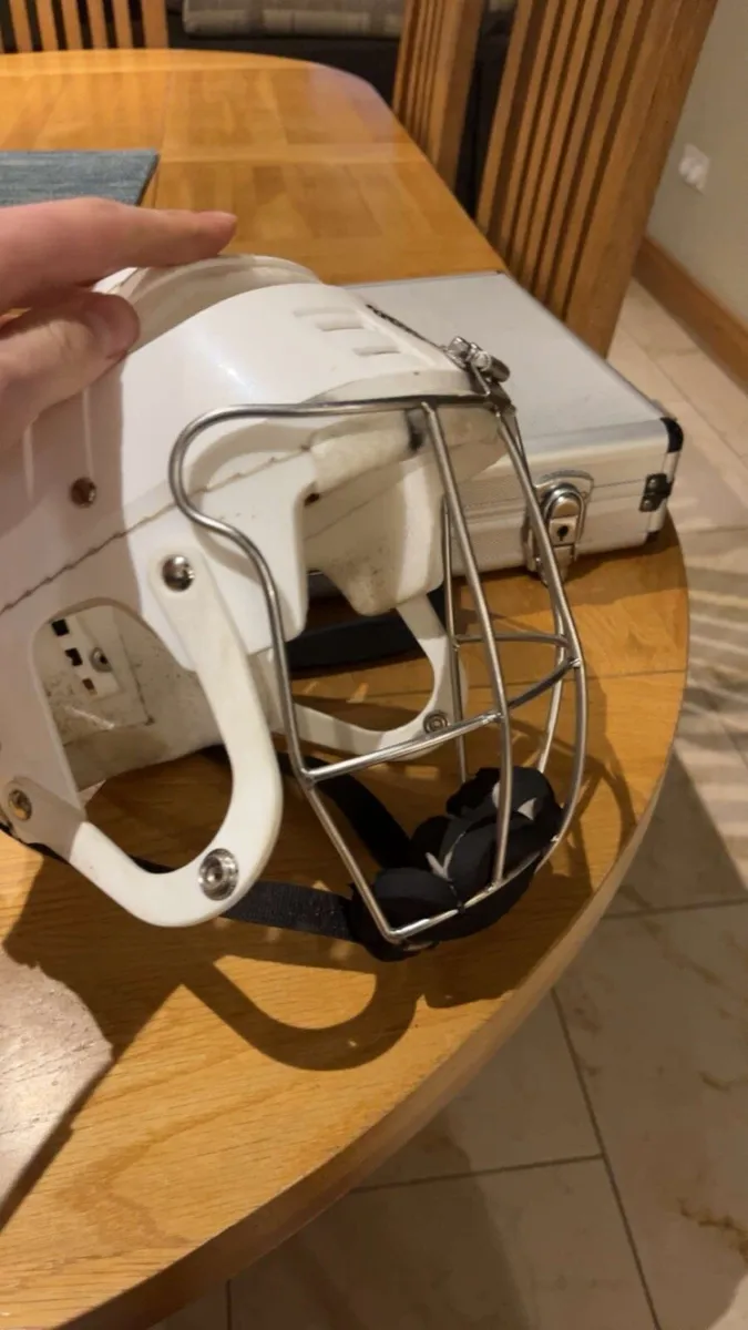 Oldstyle gaurd - Image 3