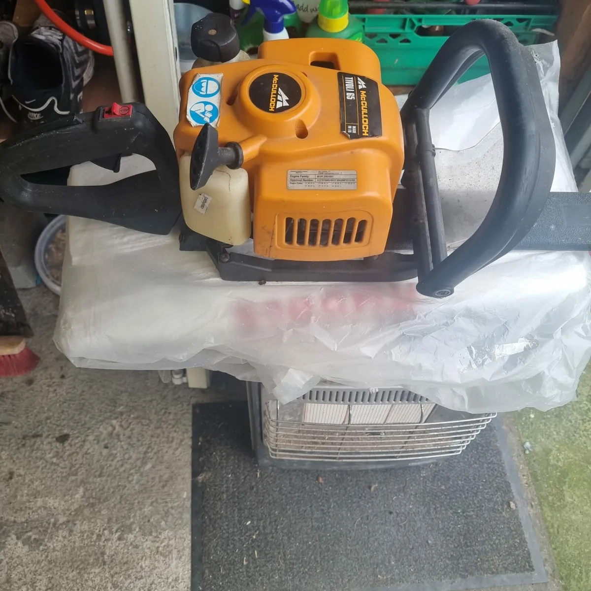 Mcculloch hedge trimmer - Image 4