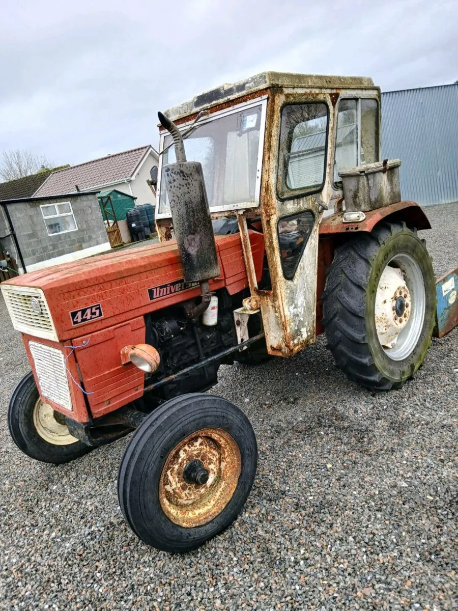 Vintage Tractor - Image 3