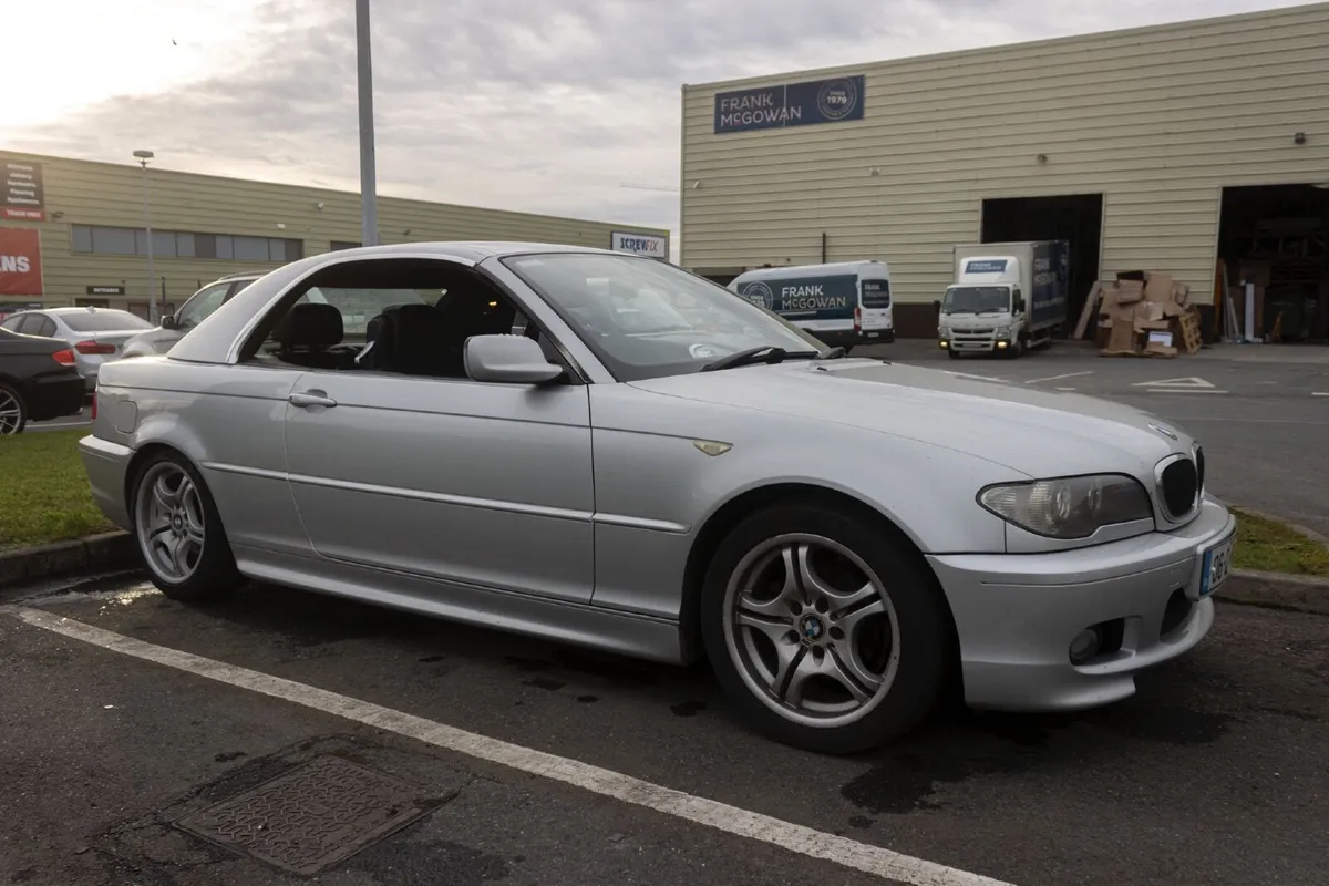 BMW 3-Series 2006 - Image 1