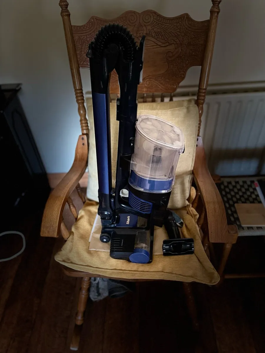 Shark Hoover - Image 1