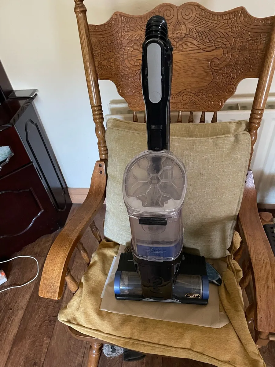 Shark Hoover - Image 2