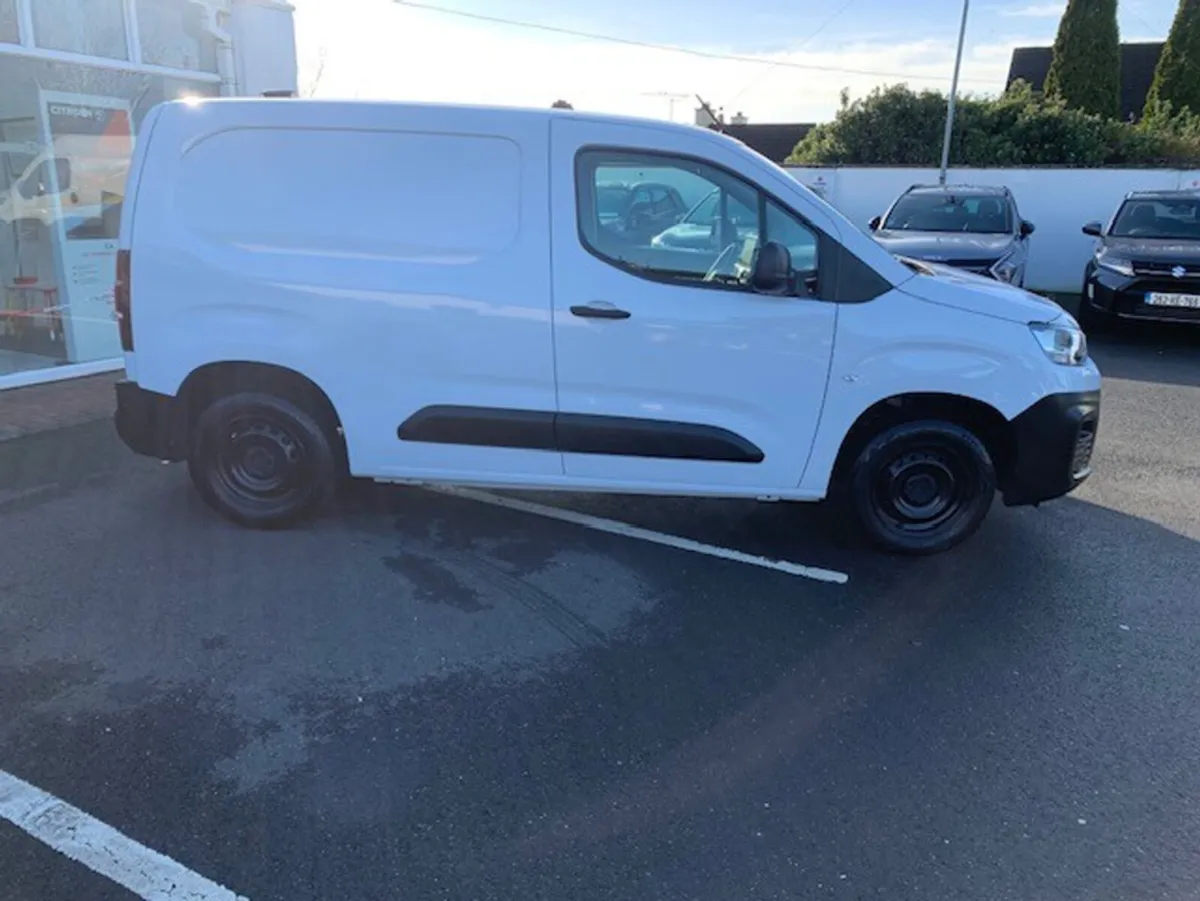 Citroen Berlingo ENTERPRISE BLUEHDI 10 - Image 2