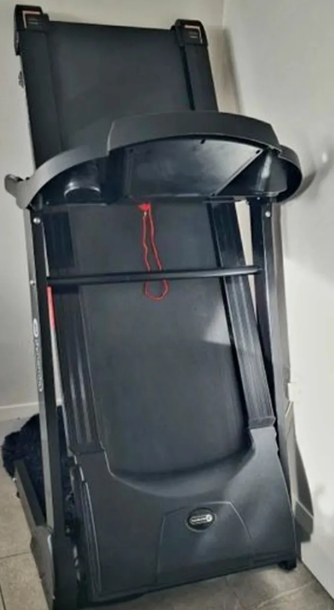 Treadmill - Image 1