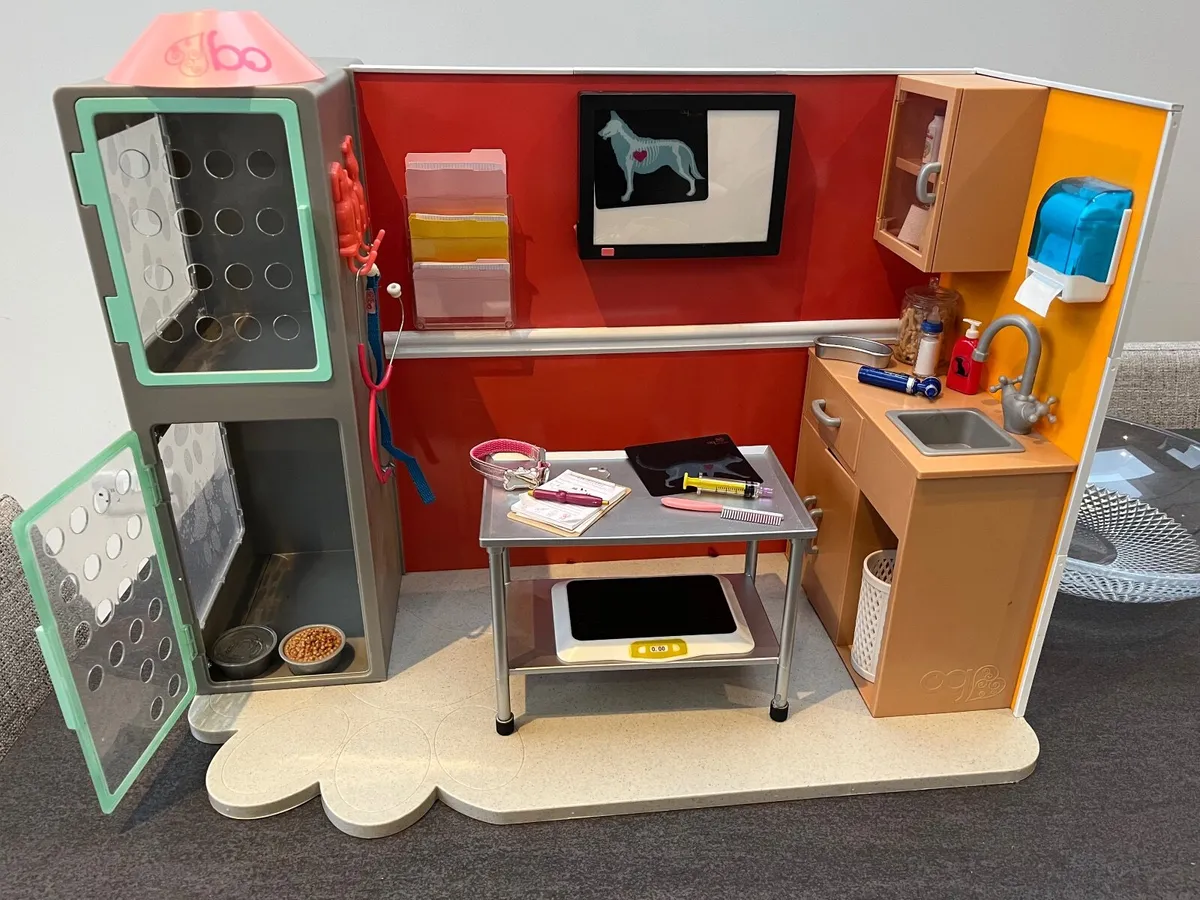 Our Generation Vet Set, Outfit & Dogs - Image 1