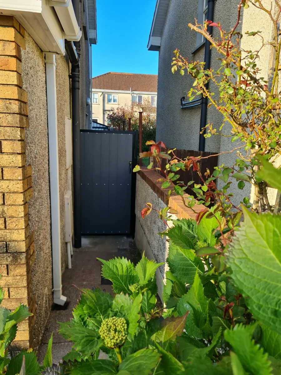 Composite Gates - Image 2