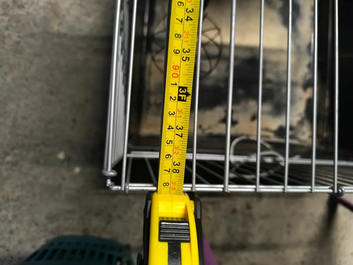 Pet cage and accessories - Image 3