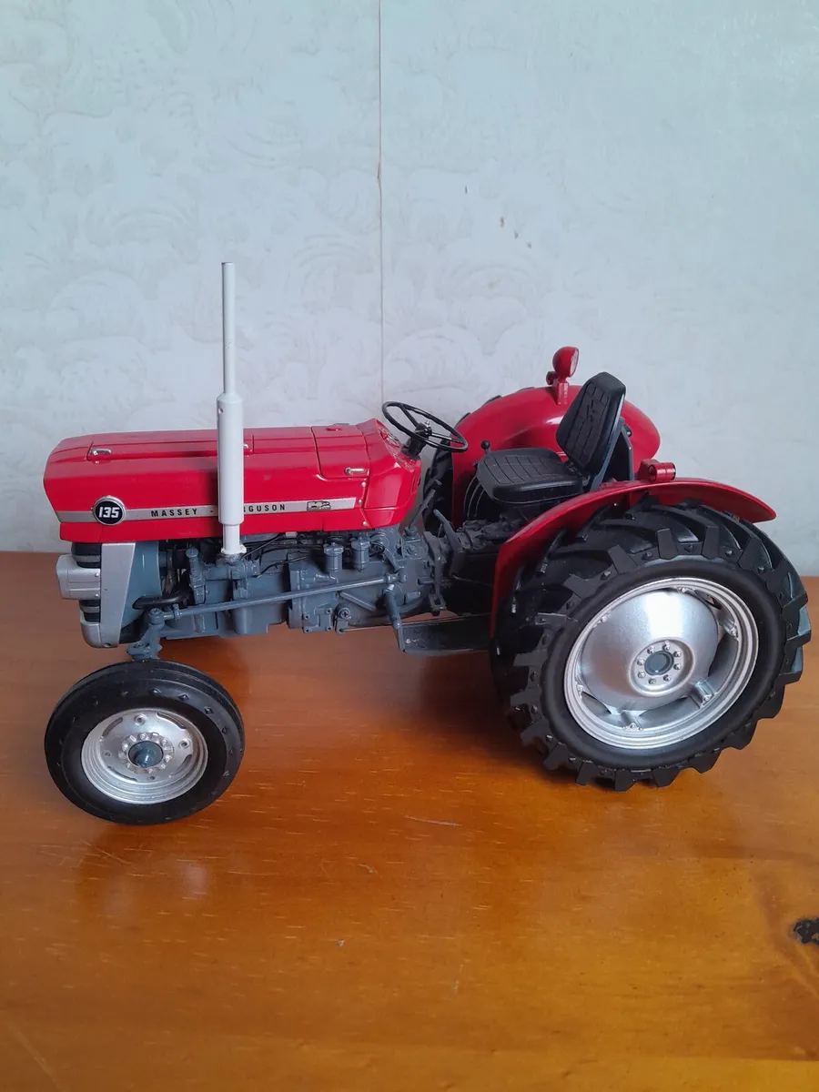 John deere 3050 and other model tractors. - Image 2