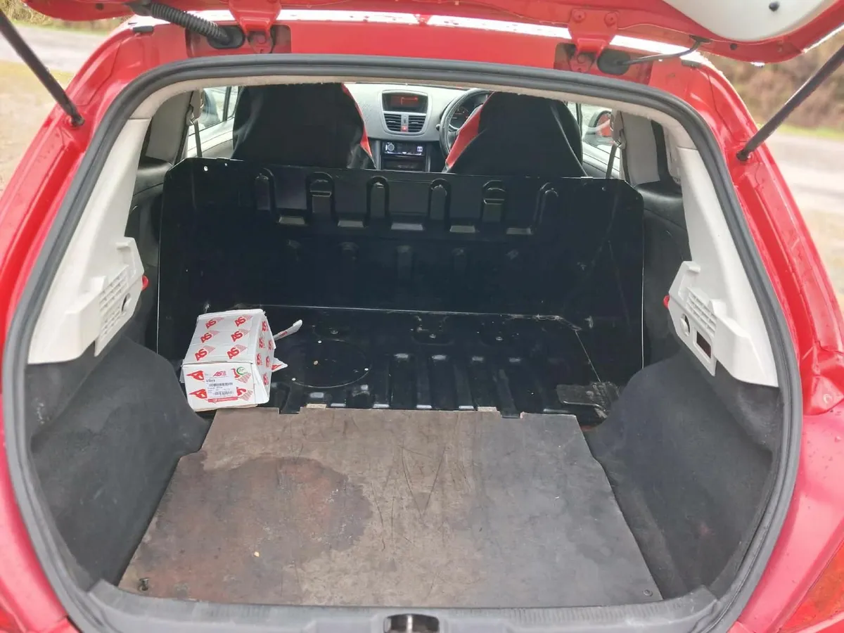 Peugeot 207 - Image 3