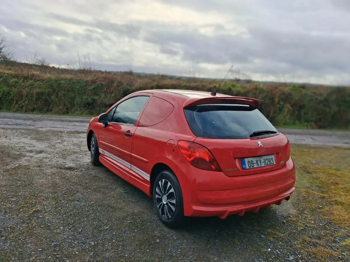Peugeot 207 - Image 2