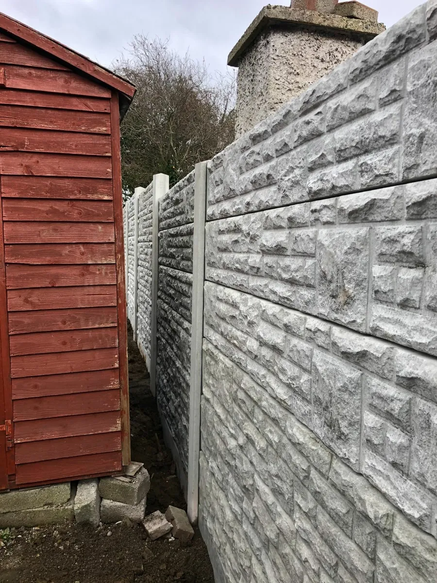 Concrete Wall, Low maintenance fence. - Image 4