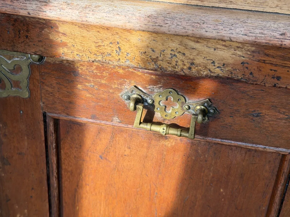 Very antique coal box - Image 2