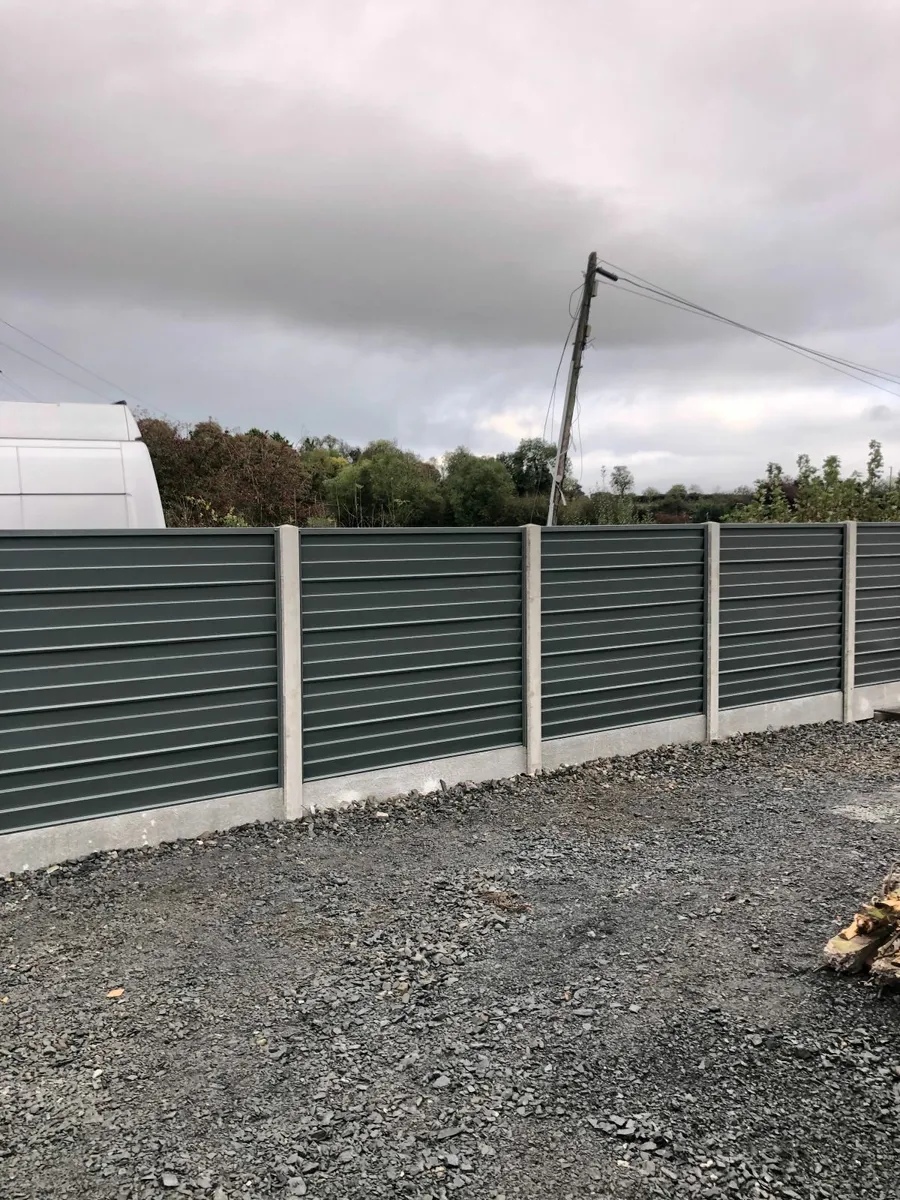 Smart fence, low maintenance. - Image 3