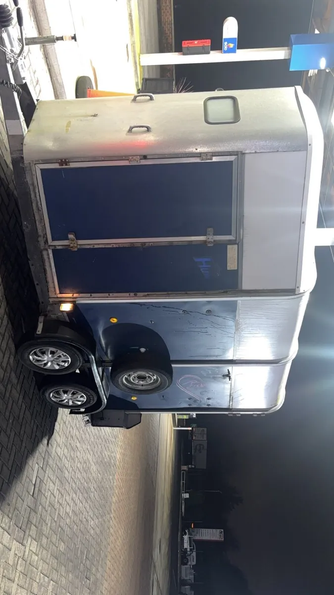 Ifor williams 505 horsebox - Image 2