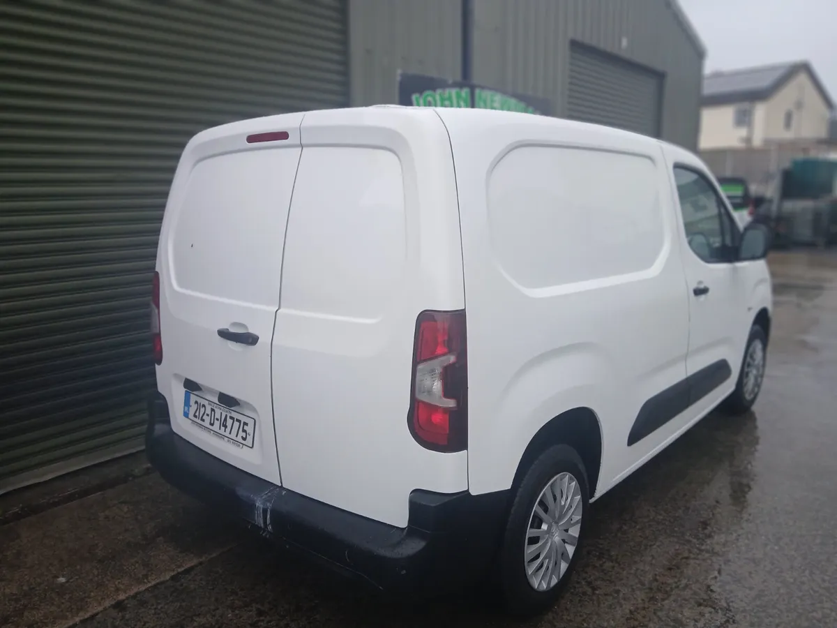 Citroen Berlingo 2021 3 seater low mileage - Image 3