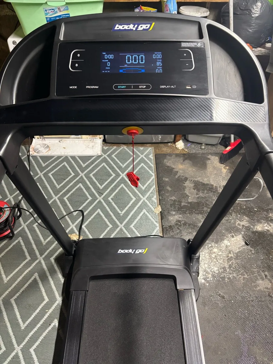 Treadmill - Image 1