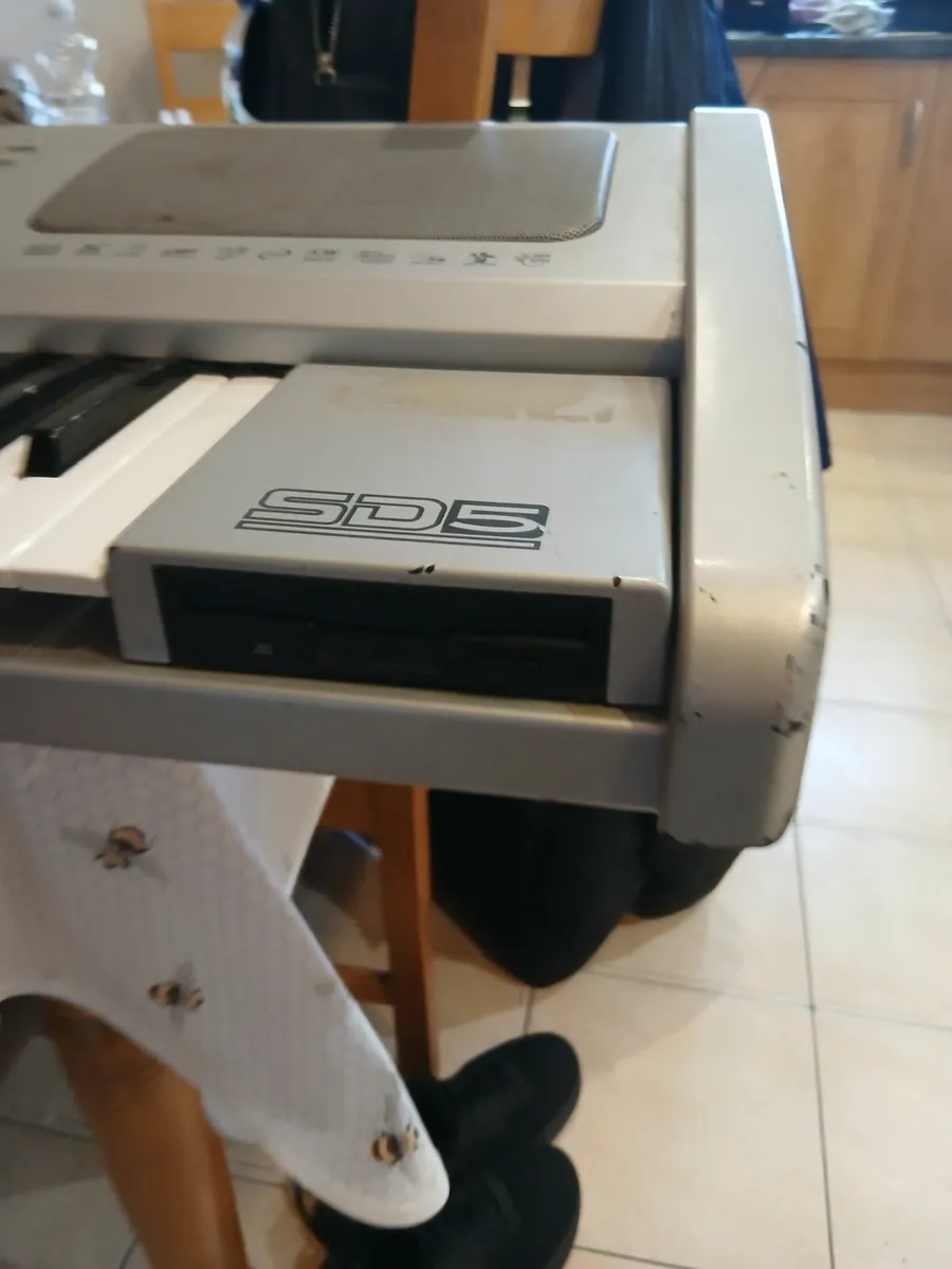 Keyboard  ketron sd5 - Image 2