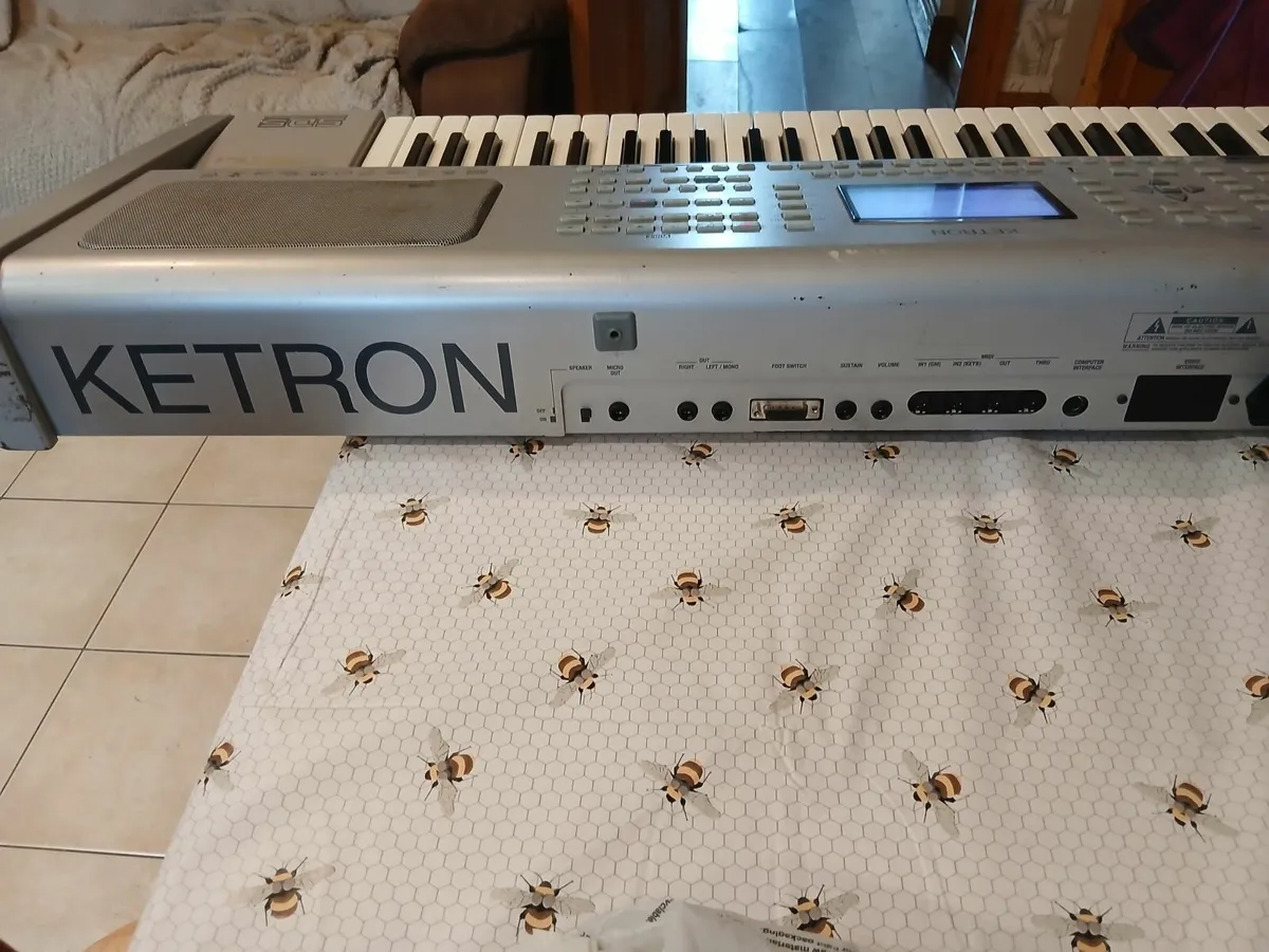 Keyboard  ketron sd5 - Image 4